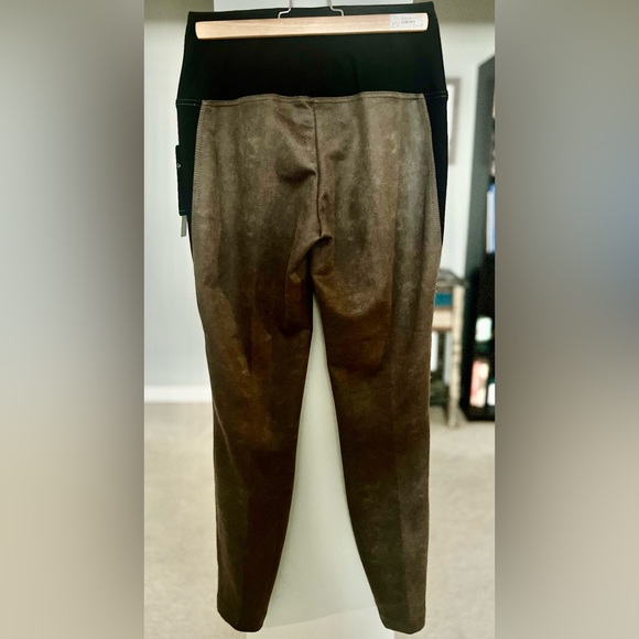 Two-Tone Riding Pant - Picture 2 of 3